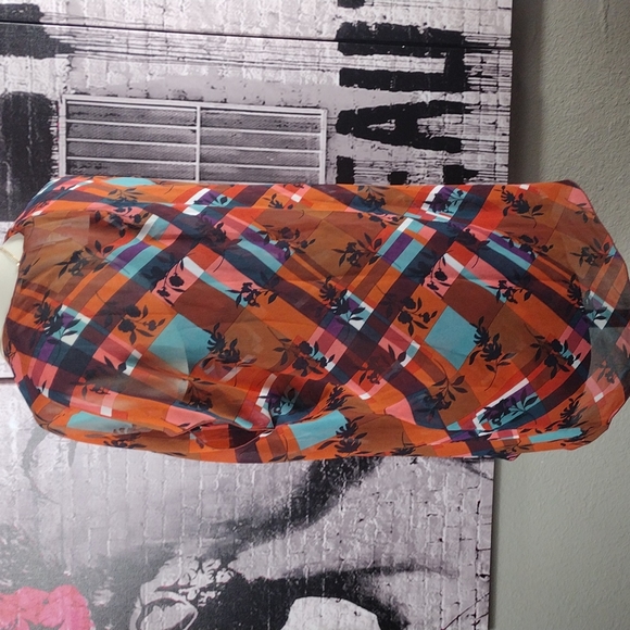 Cabi Floral Lattice Blouse NWOT - Picture 3 of 5